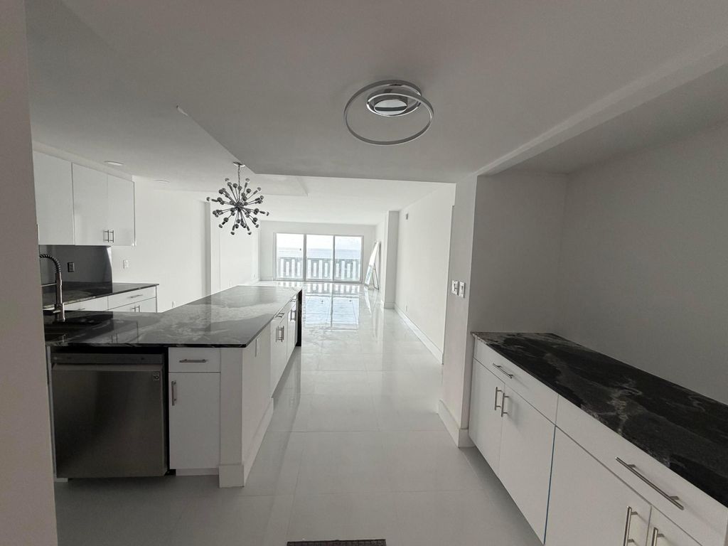 1012 N OCEAN Boulevard #1607, photo 5
