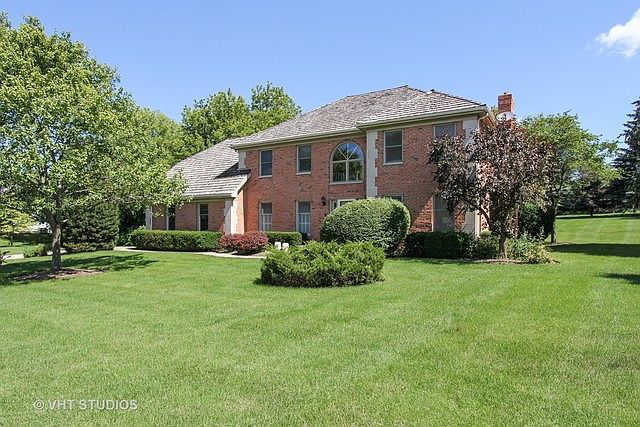 1st image of 16 Princeton Ln