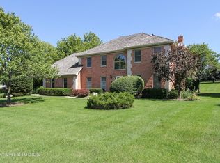 16 Princeton Ln, Hawthorn Woods, IL 60047