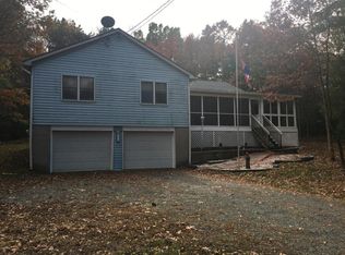 374 Springbrook Rd, Shohola, PA 18458