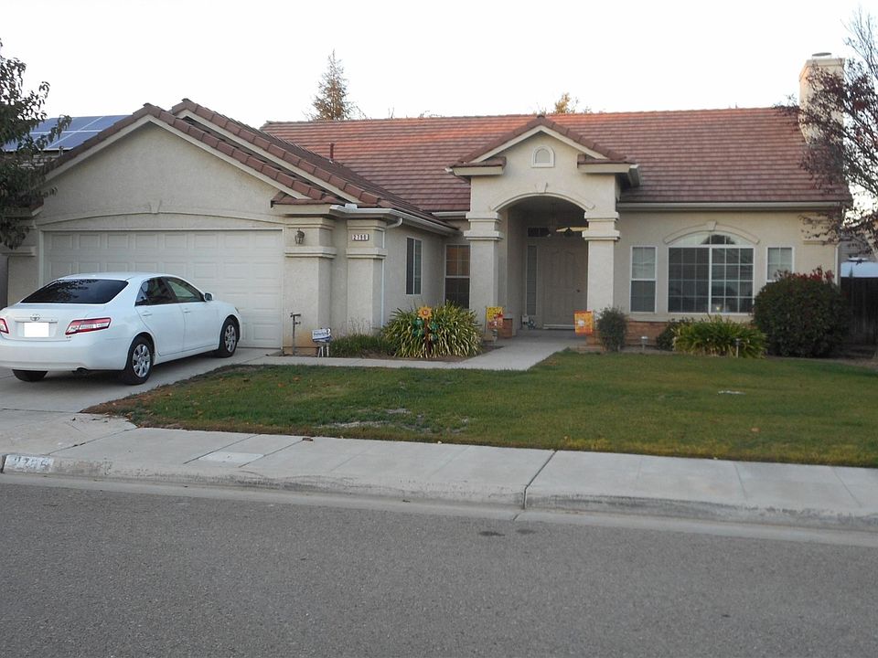 1st image of 2790 E Granada Ave