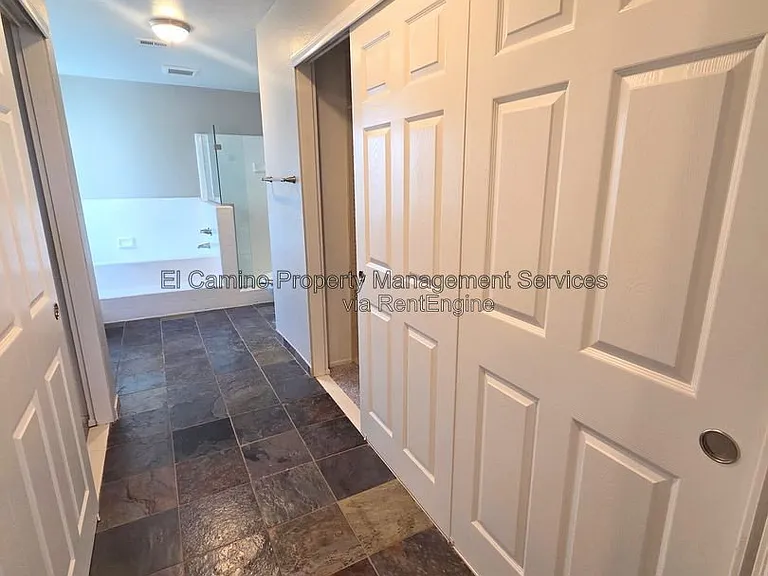 1728 Lake St — Photo 39