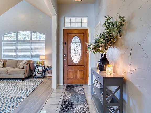 4th image of 1005 Bluestem Rd