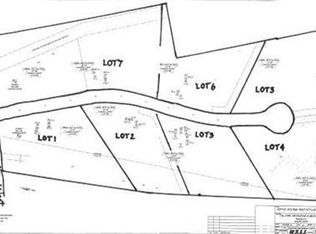 3 Walnut Grv, Uxbridge, MA 01569