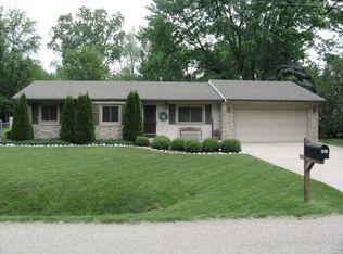 267 Eastlawn Dr, Rochester Hills, MI 48307