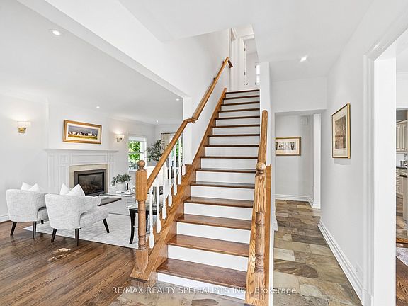 3rd image of 78 Meadowbank Rd