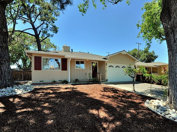 4th image of 704 Kiely Blvd