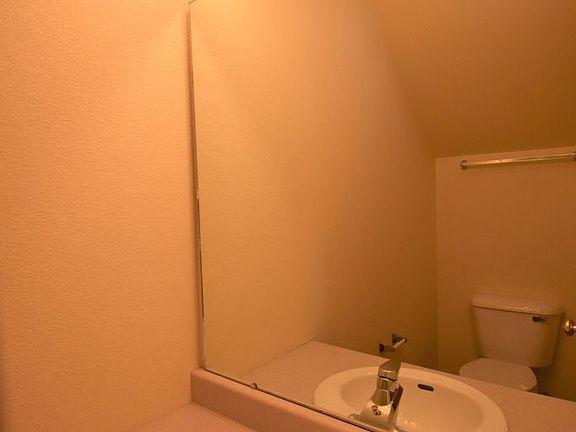3rd image of 2490 Wheeler Dr #9335937
