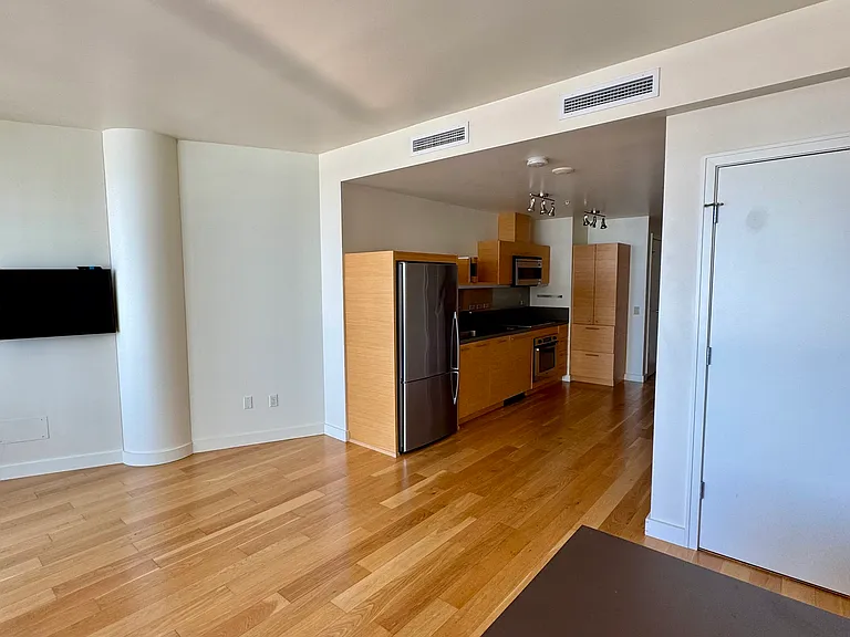 3601 SW River Pkwy #1407 — Photo 8