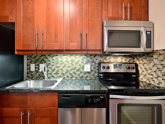 4th image of 7685 Northcross Dr Unit 1021