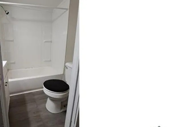 1824 Powell St, Fayetteville, NC 28306