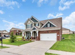 8028 Forest Hills Dr, Spring Hill, TN 37174
