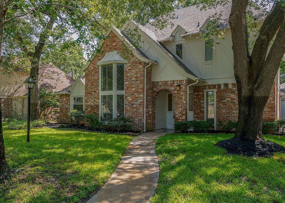 1st image of 3715 Woodbriar Dr