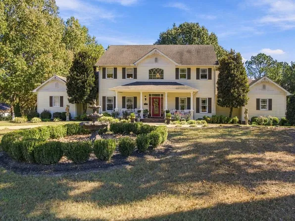 200 Nalonna Dr, Paris, TN 38242