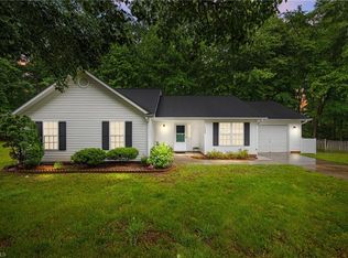 7406 Merry Oaks Ct, Greensboro, NC 27410