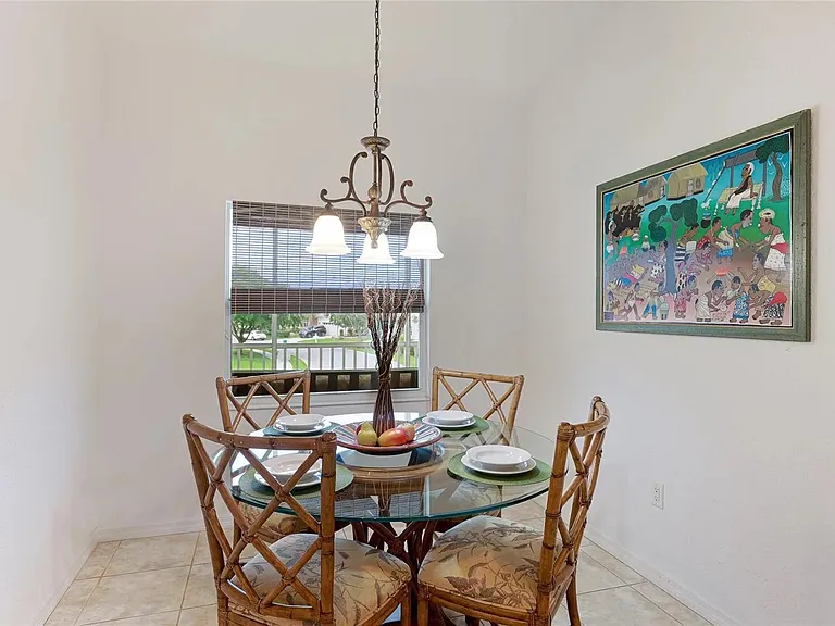 7333 Fountain Palm Cir #7333 — Photo 11
