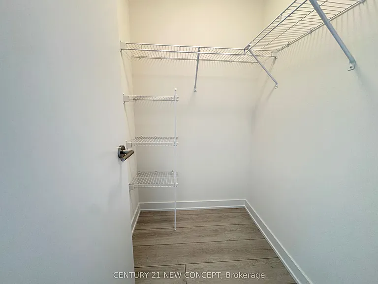 5858 Yonge St #LPH08 — Photo 16
