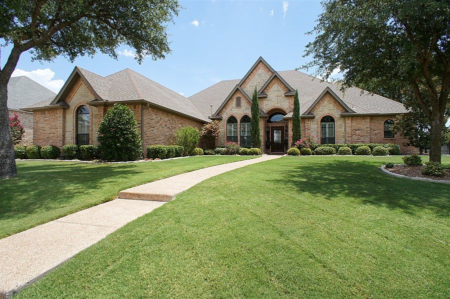 1st image of 3933 Stoneshire Ct