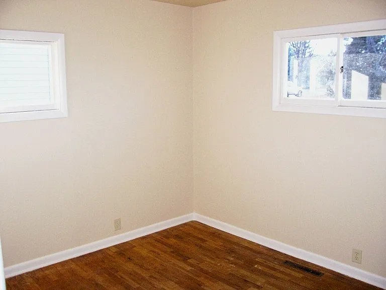 1101 Broadview Pl — Photo 4
