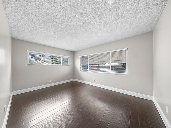 3rd image of 673 Ohio Ave APT 10