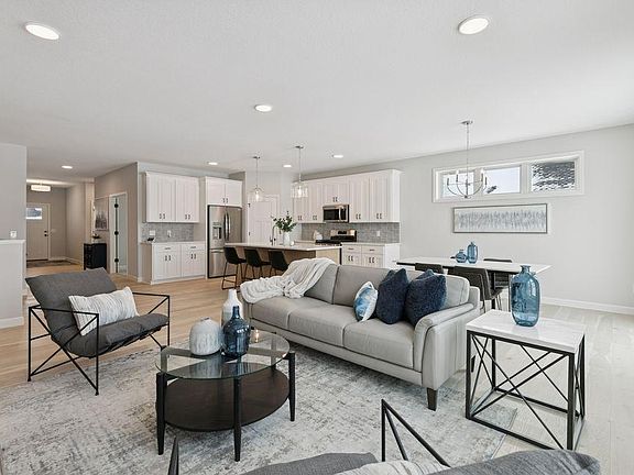 4th image of 17939 Grantham Ln