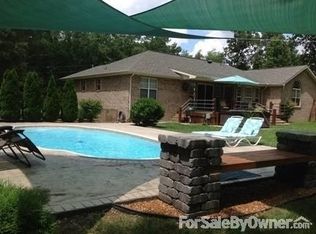 1037 Mockingbird Dr, Crossville, TN 38555