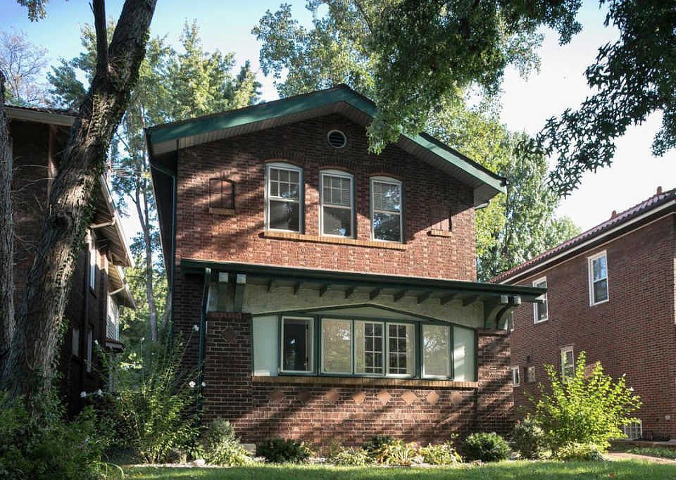 1st image of 7015 Waterman Ave