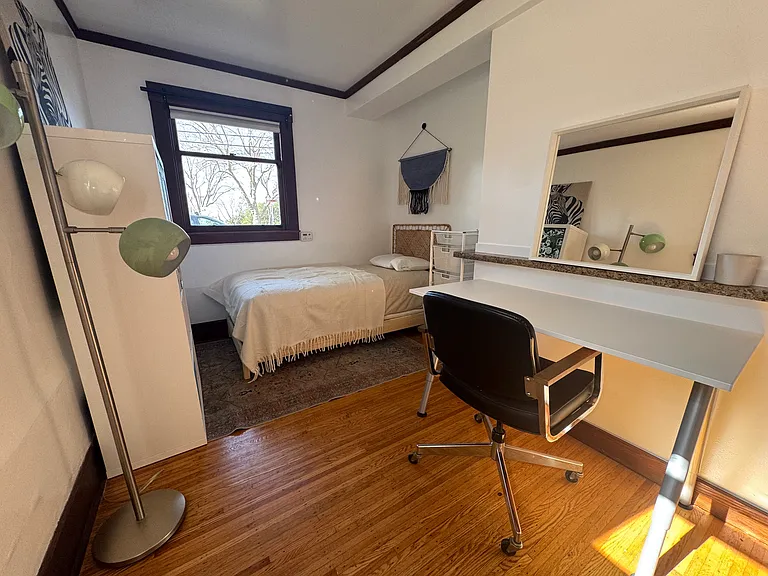 1677 Arch St #3 — Photo 16