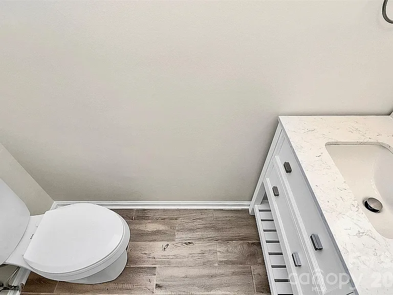 703 Heritage Pkwy — Photo 5