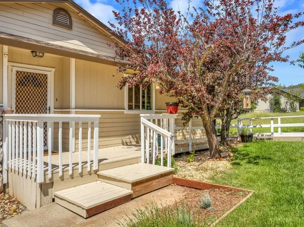 19159 Stonegate Road, Hidden Valley Lake, CA 95467