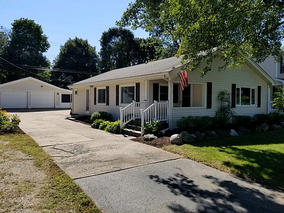 2nd image of 211 Minnetonka Dr