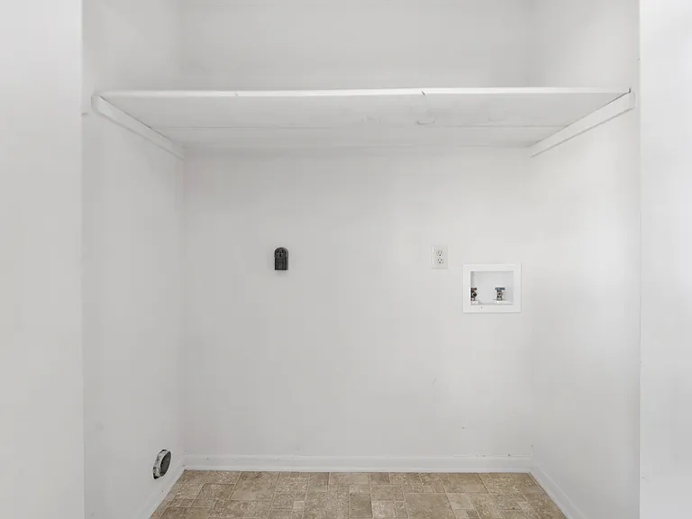 1032 Hickory Hill Ln — Photo 25