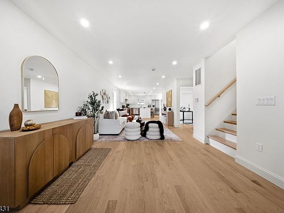 3rd image of 16 Norman Ave