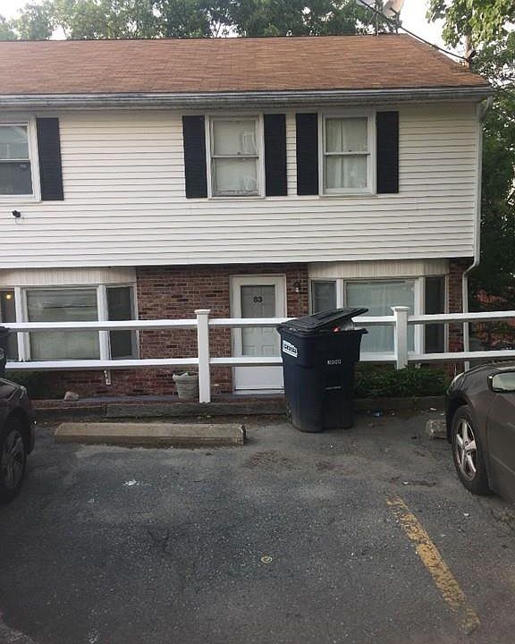 2nd image of 83 Jamaica St