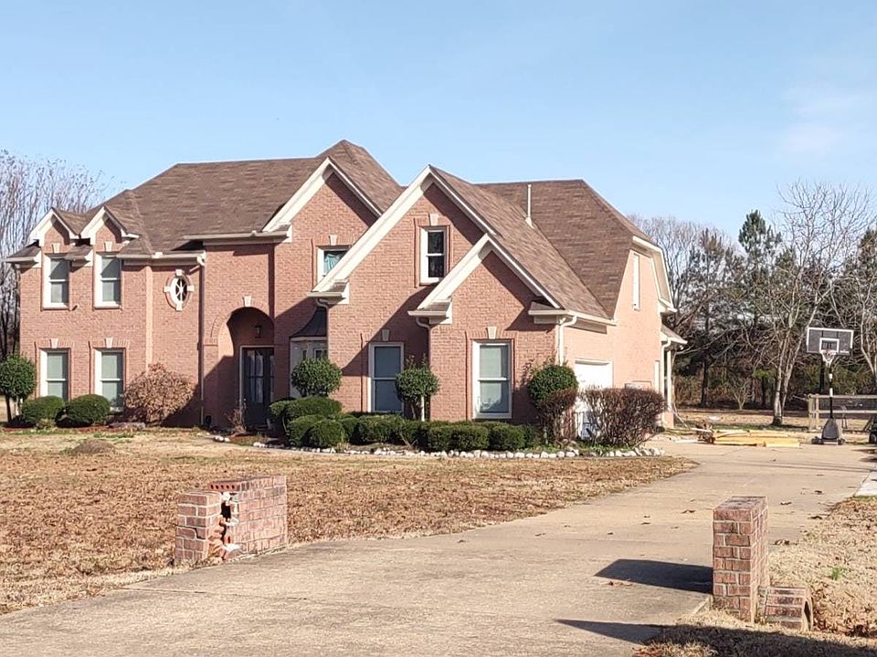1st image of 830 Cold Creek Dr