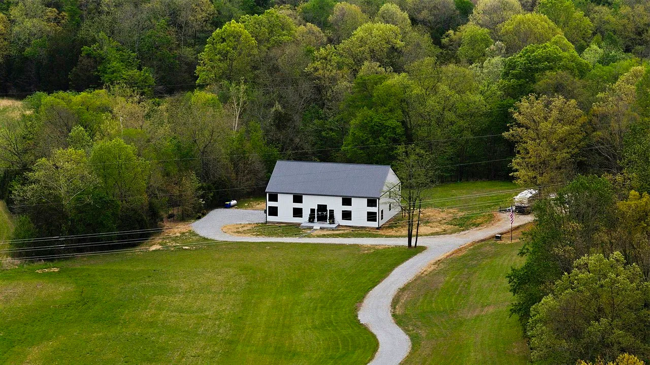 1294 Edwards Rd photo 1