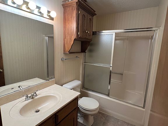 5th image of 203 Kimball Dr