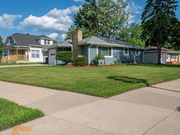 2302 E Milwaukee St, Janesville, WI 53545