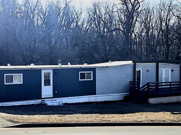 121 East St, Potosi, WI 53820