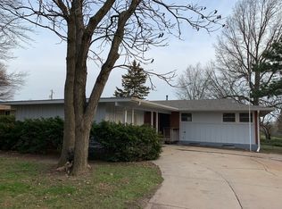 5821 Margo Dr, Lincoln, NE 68510