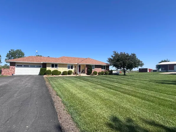 8530 SW Urish Rd, Auburn, KS 66402