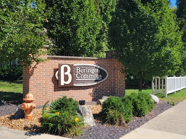 3016 Beringer Cir, Urbana, IL 61802