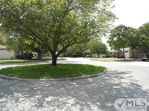5th image of 1929 Devonshire Dr