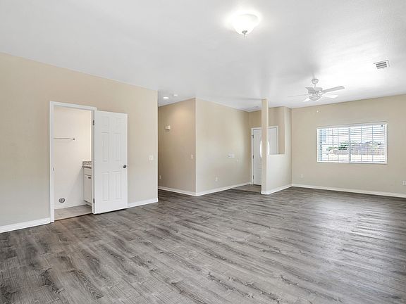 5th image of 9131 Evelyn Ave
