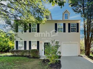 5202 Carriage Woods Dr, Browns Summit, NC 27214