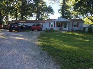 805 Lincoln St, Elsberry, MO 63343