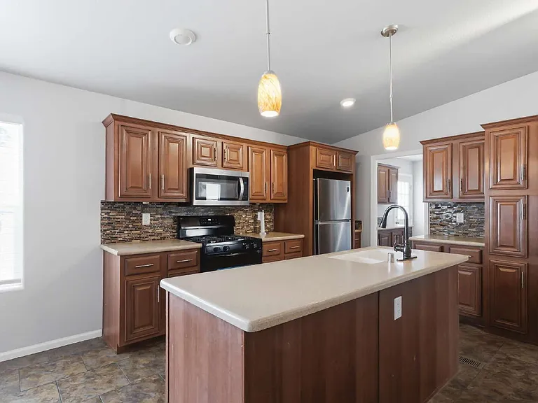 6253 Mount Rainier Ave — Photo 12