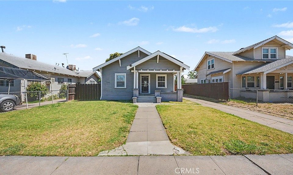1st image of 115 W 19th St