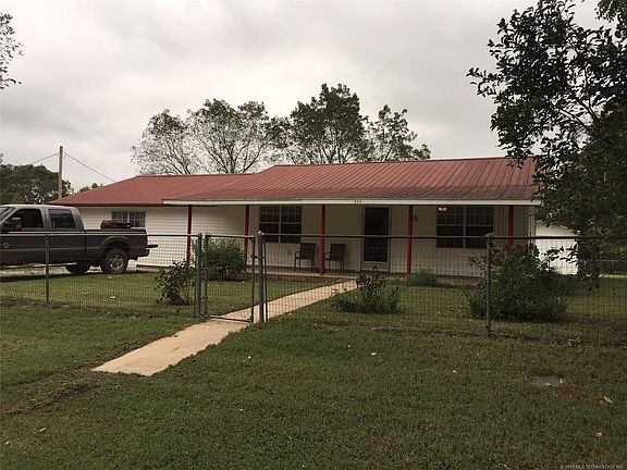 2nd image of 214 W 2nd St
