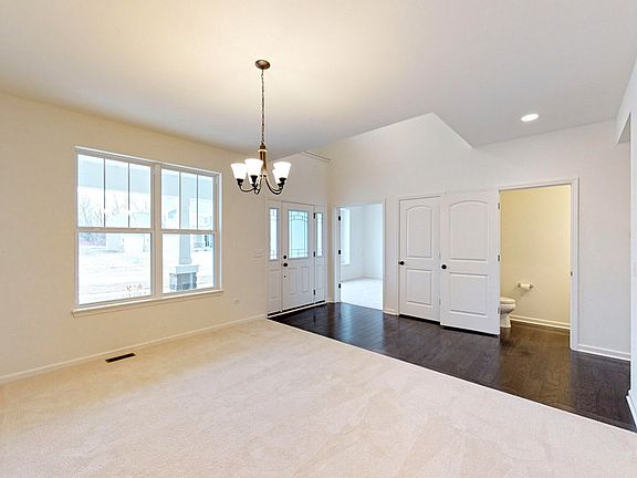 Jensen II - Stonebridge - Dining Room and Foyer